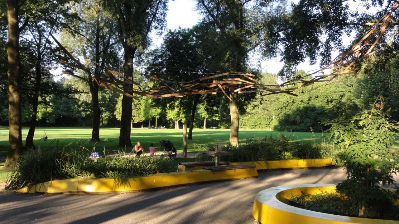 B&B Aan Het Park Эйндховен Экстерьер фото