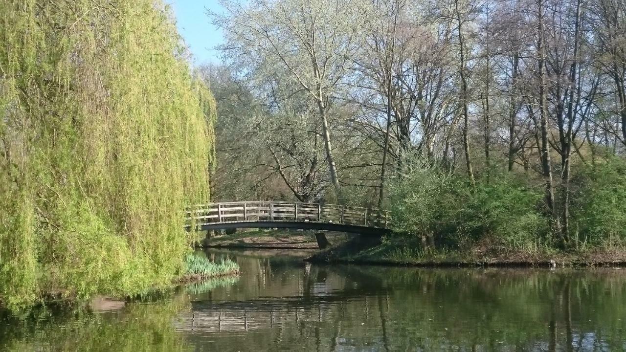 B&B Aan Het Park Эйндховен Экстерьер фото